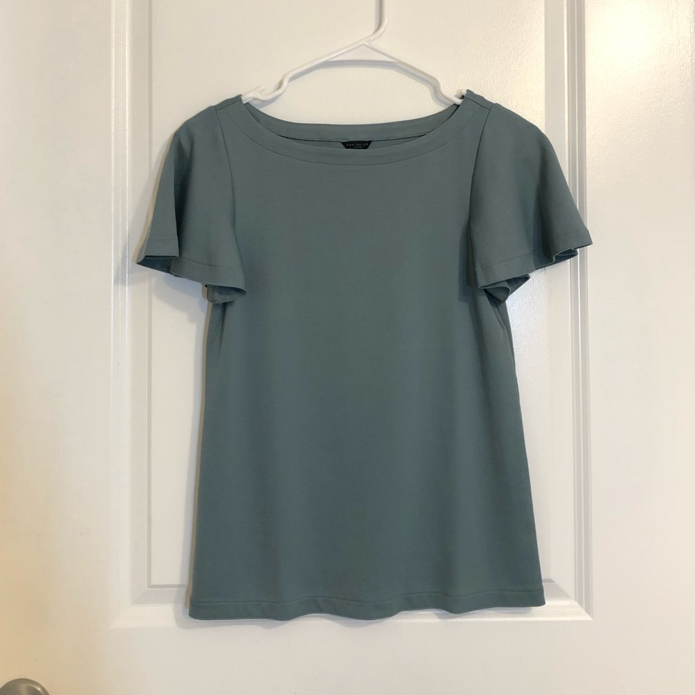 Green flutter sleeve Ann Taylor blouse